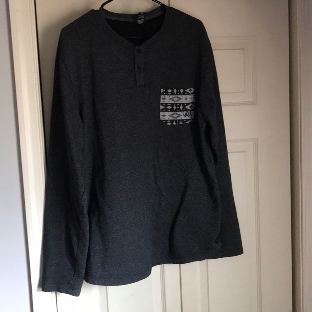 Volcom 2 button pocket crewneck